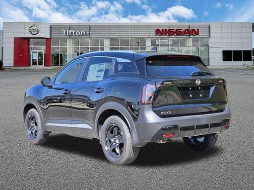 Super Black 2026 Nissan Kicks SV