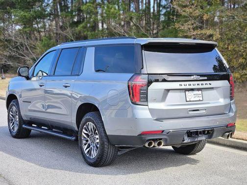 2025 Chevrolet Suburban Z71