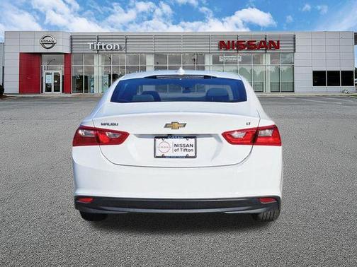 Summit White 2023 Chevrolet Malibu LT
