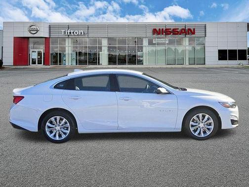 Summit White 2023 Chevrolet Malibu LT