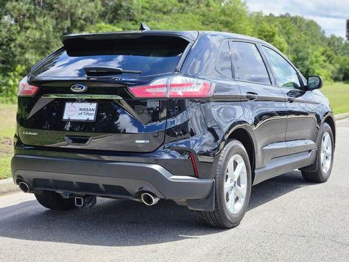 Black 2020 Ford Edge SE