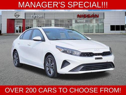 Snow White Pearl 2024 Kia Forte LXS