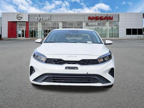 Snow White Pearl 2024 Kia Forte LXS