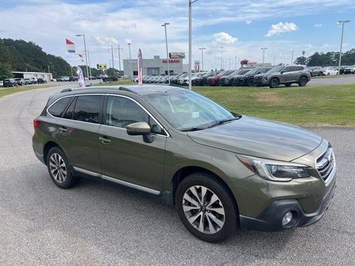 Wilderness Green Metallic 2019 Subaru Outback 2.5i Touring