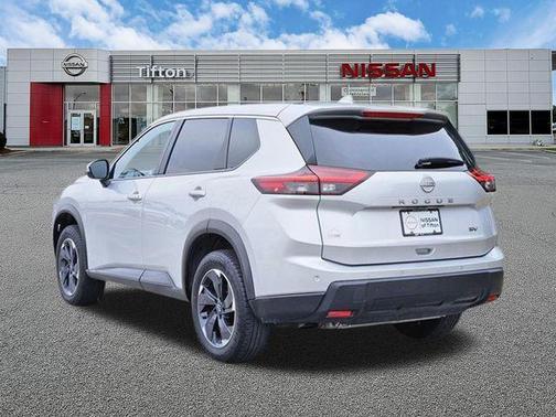Brilliant Silver Metallic 2024 Nissan Rogue SV