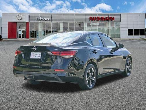 Black 2024 Nissan Sentra SV