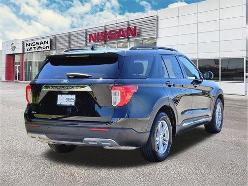 Black Metallic 2024 Ford Explorer XLT