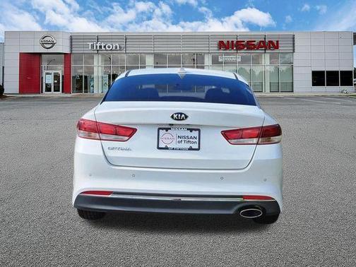 Snow White Pearl 2018 Kia Optima LX