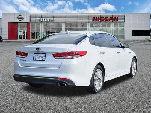 Snow White Pearl 2018 Kia Optima LX