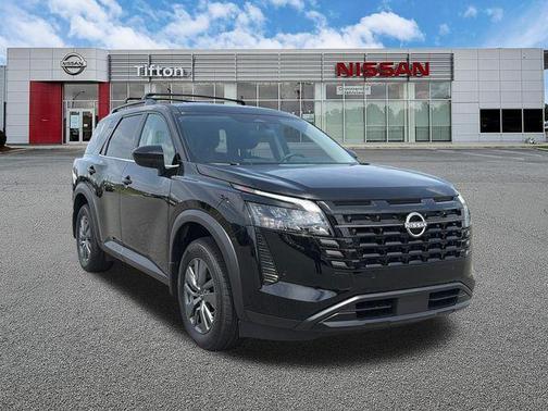 Black 2026 Nissan Pathfinder SV