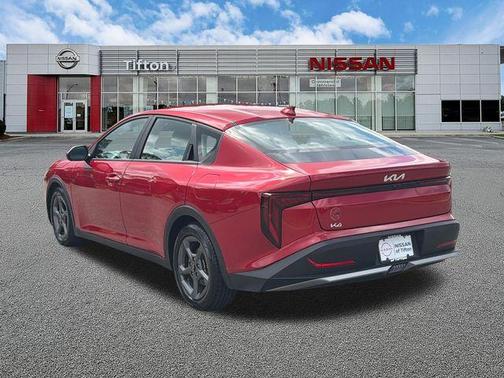 Currant Red 2025 Kia K4