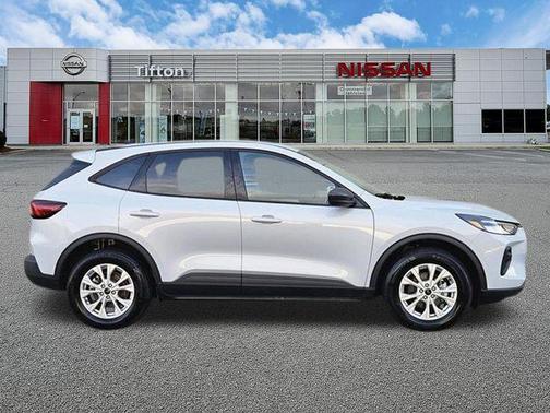 Silver Metallic 2025 Ford Escape Active