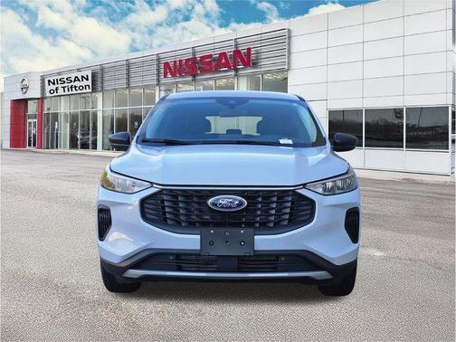 Silver Metallic 2025 Ford Escape Active