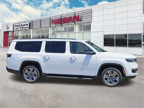 Bright White Clearcoat 2024 Jeep Wagoneer L Series II