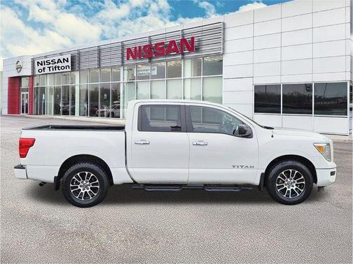 2021 Nissan Titan SV