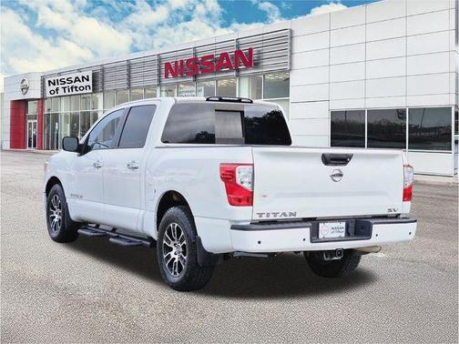 2021 Nissan Titan SV
