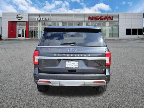Gray Metallic 2024 Ford Expedition Max XLT