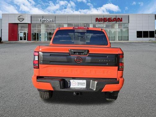 Afterburn Orang 2026 Nissan Frontier PRO-4X