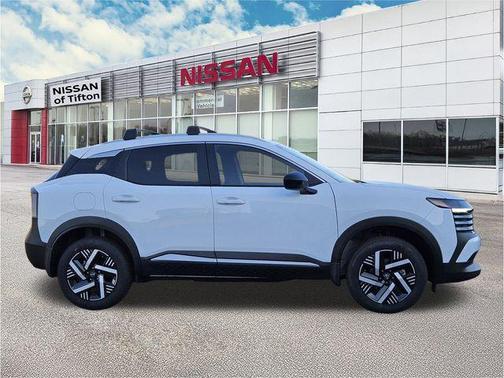 Fresh Powder 2026 Nissan Kicks SV
