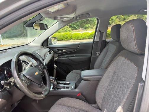 Sterling Gray Metallic 2024 Chevrolet Equinox LT
