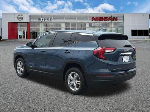 Metallic 2024 GMC Terrain SLE