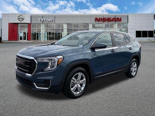 Metallic 2024 GMC Terrain SLE