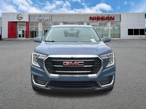 Metallic 2024 GMC Terrain SLE