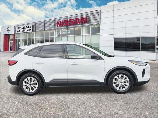 Oxford White 2025 Ford Escape Active