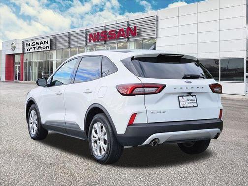 Oxford White 2025 Ford Escape Active