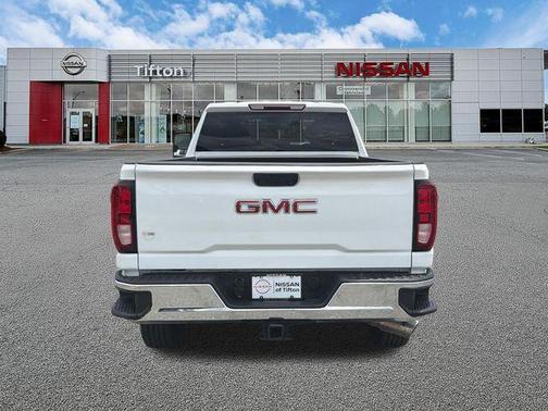 Summit White 2022 GMC Sierra 2500 Pro