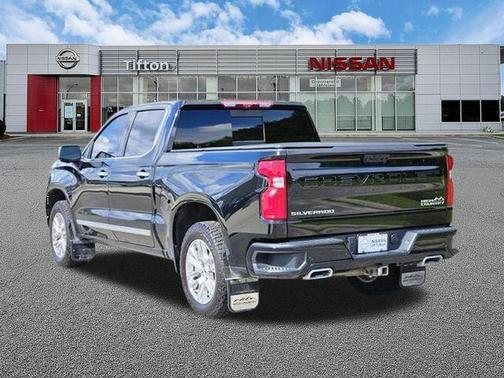 Black 2024 Chevrolet Silverado 1500 High Country