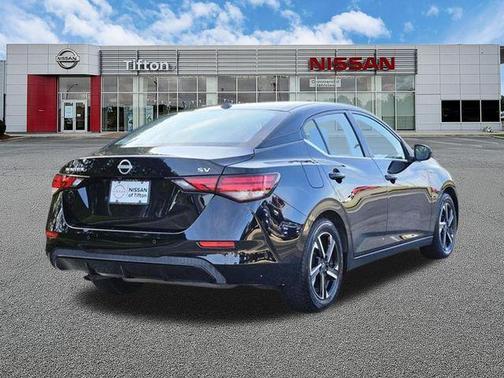 Black 2024 Nissan Sentra SV