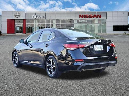 Black 2024 Nissan Sentra SV