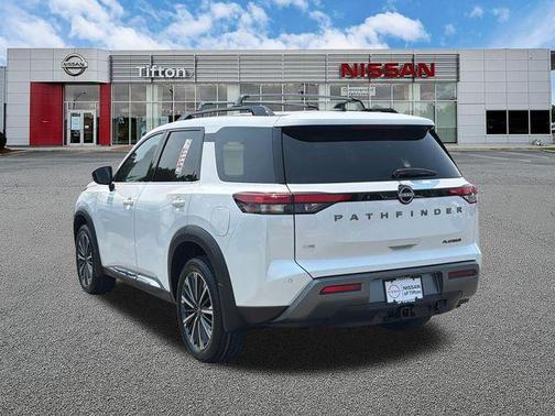 Everest White P 2026 Nissan Pathfinder Platinum