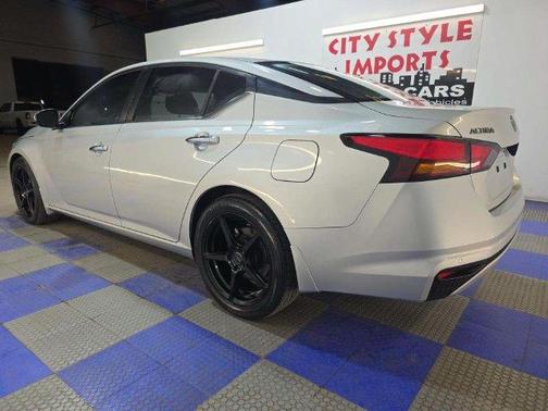 Brilliant Silver Metallic 2023 Nissan Altima 2.5 S