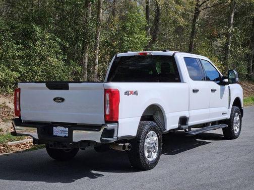 2025 Ford F-350 XLT