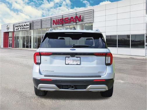 White Metallic 2025 Ford Explorer Platinum