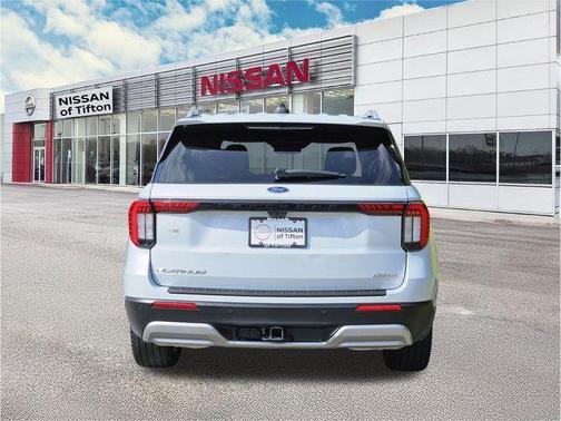White Metallic 2025 Ford Explorer Platinum