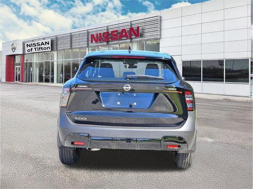 Super Black 2026 Nissan Kicks S