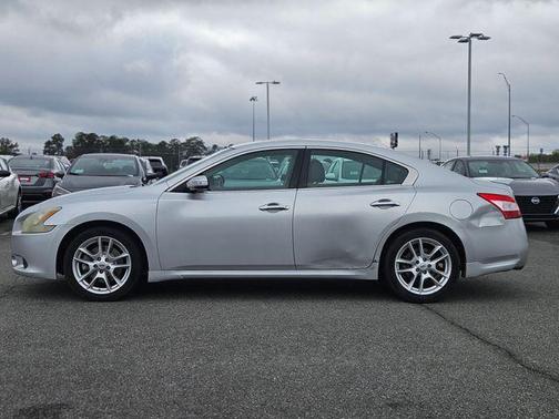 2011 Nissan Maxima SV