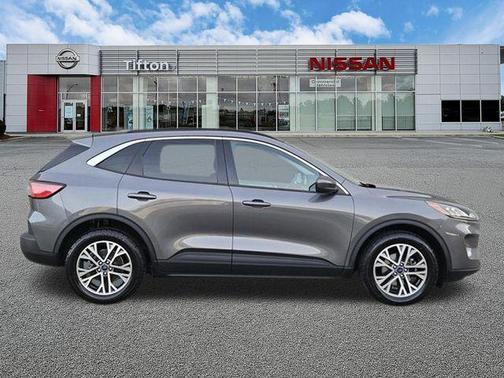 Gray Metallic 2022 Ford Escape SEL