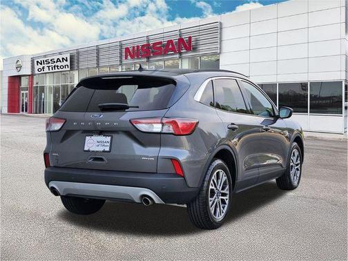 Gray Metallic 2022 Ford Escape SEL