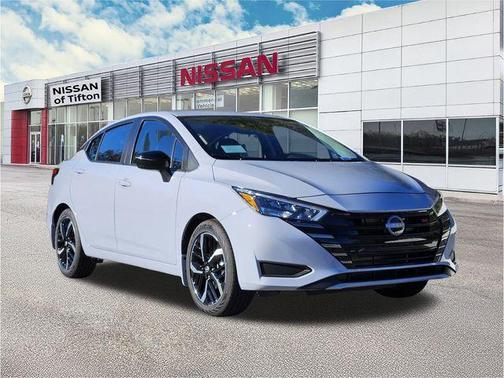 2025 Nissan Versa 1.6 SR