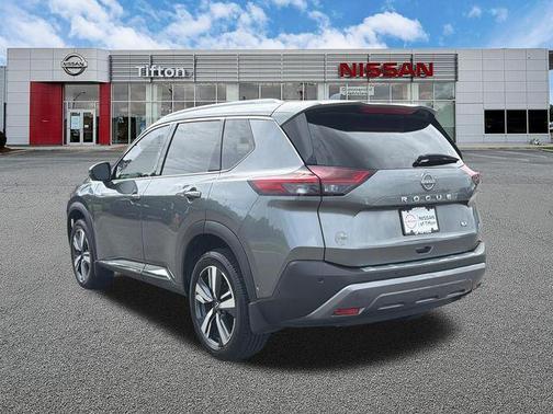 Gun Metallic 2023 Nissan Rogue SL