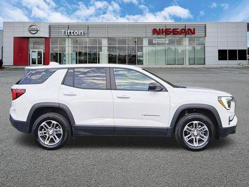 Summit White 2026 GMC Terrain Elevation