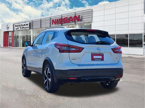 2022 Nissan Rogue Sport SL