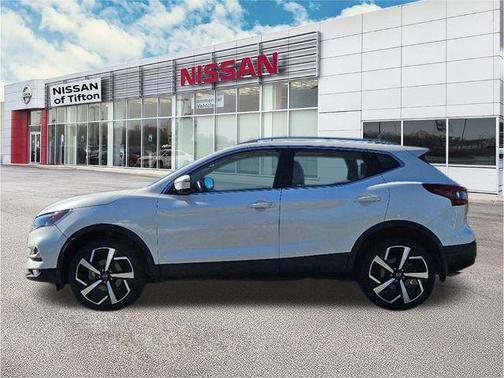2022 Nissan Rogue Sport SL