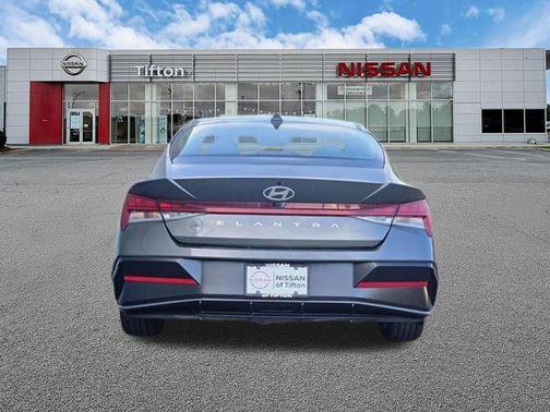 Gray 2025 Hyundai ELANTRA SEL Convenience