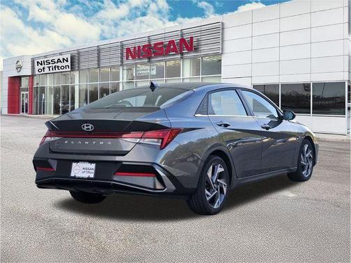 Gray 2025 Hyundai ELANTRA SEL Convenience