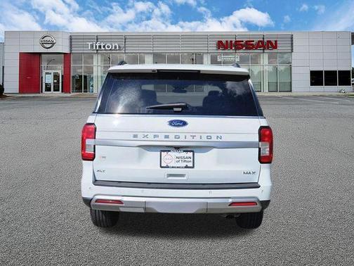 Oxford White 2023 Ford Expedition Max XLT